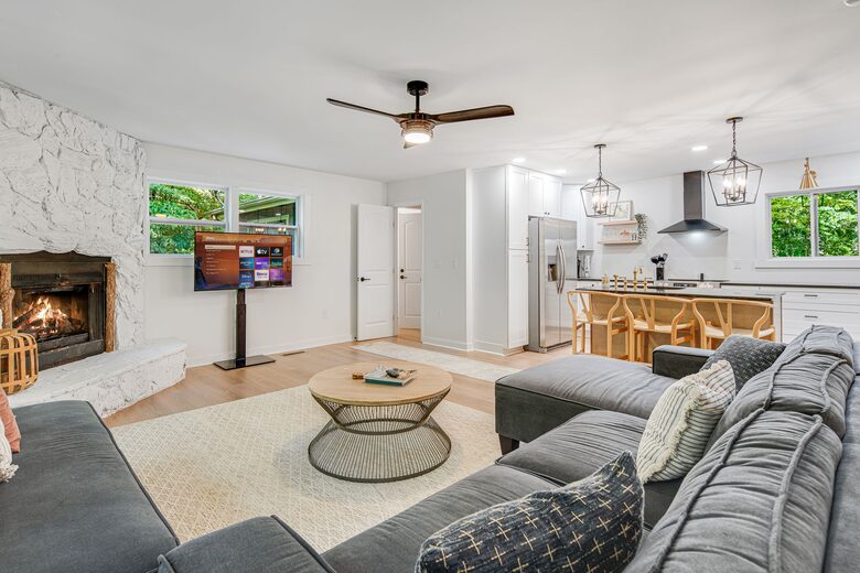 A Peaceful Mountain Getaway in the Heart of Lake Lure - Lake Lure, North Carolina