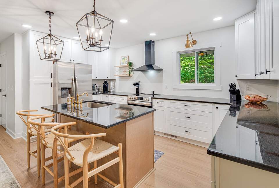 A Peaceful Mountain Getaway in the Heart of Lake Lure - Lake Lure, North Carolina