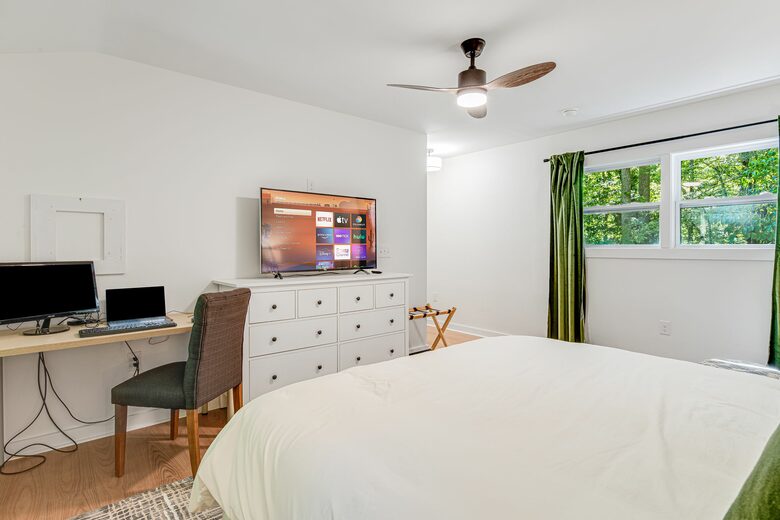 A Peaceful Mountain Getaway in the Heart of Lake Lure - Lake Lure, North Carolina