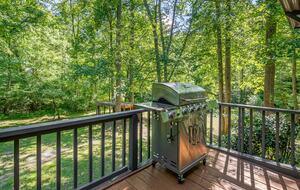 A Peaceful Mountain Getaway in the Heart of Lake Lure - Lake Lure, North Carolina