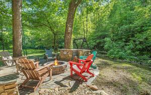 A Peaceful Mountain Getaway in the Heart of Lake Lure - Lake Lure, North Carolina