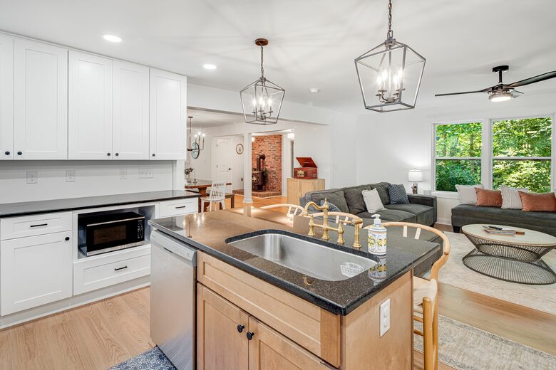 A Peaceful Mountain Getaway in the Heart of Lake Lure - Lake Lure, North Carolina