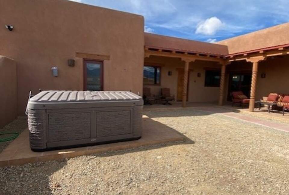 High Desert Adobe Escape Near Taos - El Prado, New Mexico