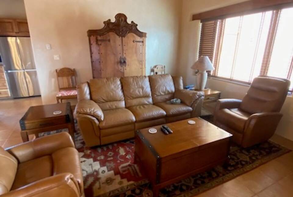 High Desert Adobe Escape Near Taos - El Prado, New Mexico