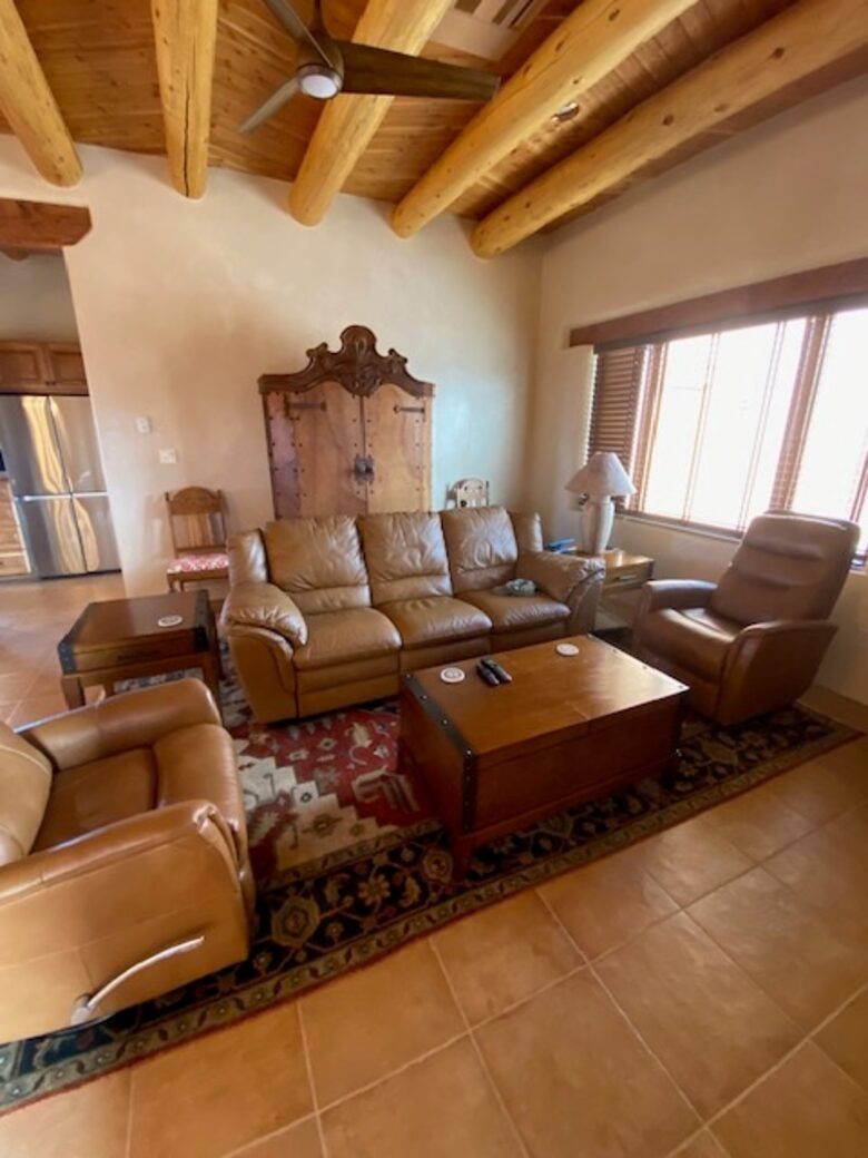 High Desert Adobe Escape Near Taos - El Prado, New Mexico