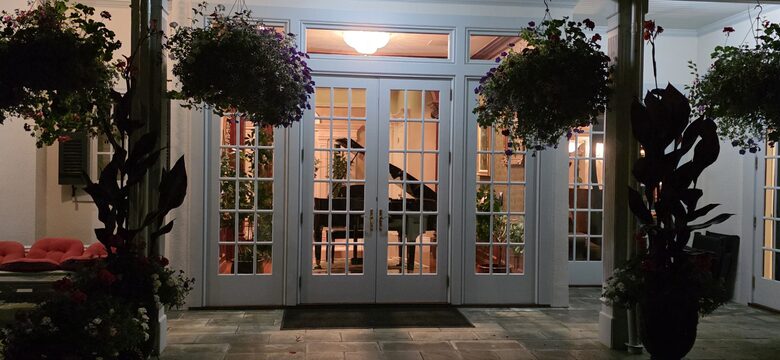 Groveland Estate - West Vancouver, Canada