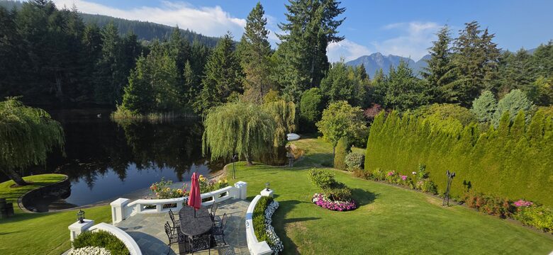 Groveland Estate - West Vancouver, Canada
