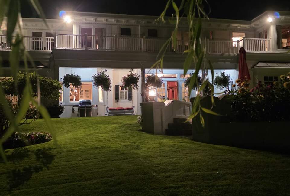 Groveland Estate - West Vancouver, Canada