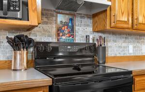 Hilltop Ozark Retreat with Panoramic Sunset Views - Theodosia, Missouri