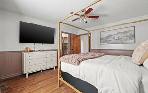 Hilltop Ozark Retreat with Panoramic Sunset Views - Theodosia, Missouri