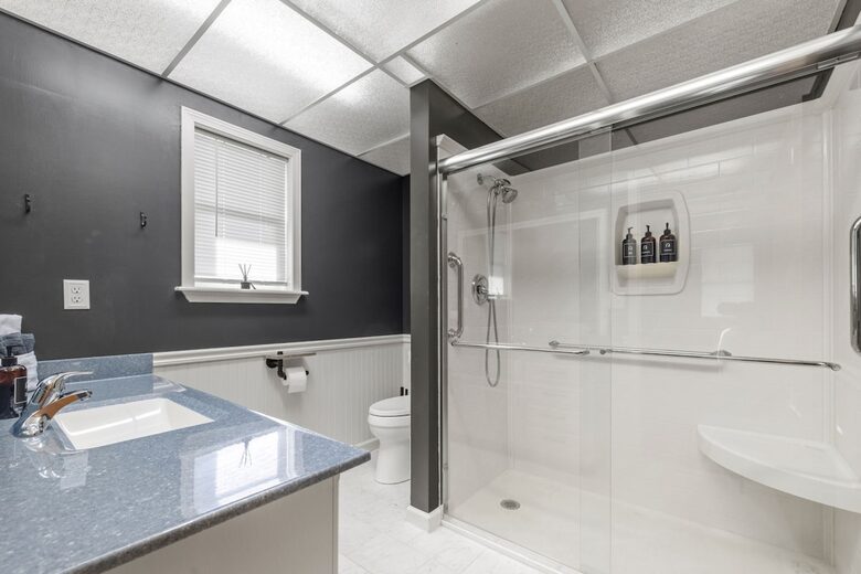 Hilltop Ozark Retreat with Panoramic Sunset Views - Theodosia, Missouri