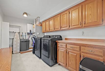 Hilltop Ozark Retreat with Panoramic Sunset Views - Theodosia, Missouri