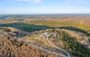 Hilltop Ozark Retreat with Panoramic Sunset Views - Theodosia, Missouri