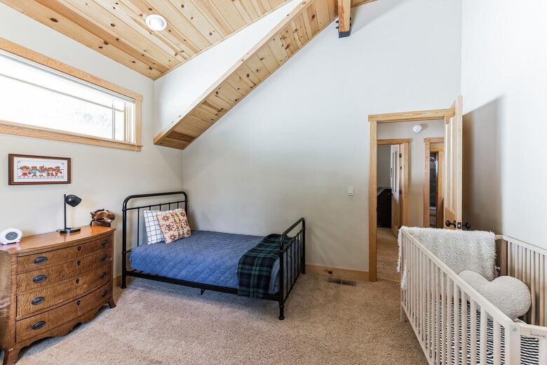 River Run Family Retreat Near Palisades Tahoe - Alpine Meadows, California