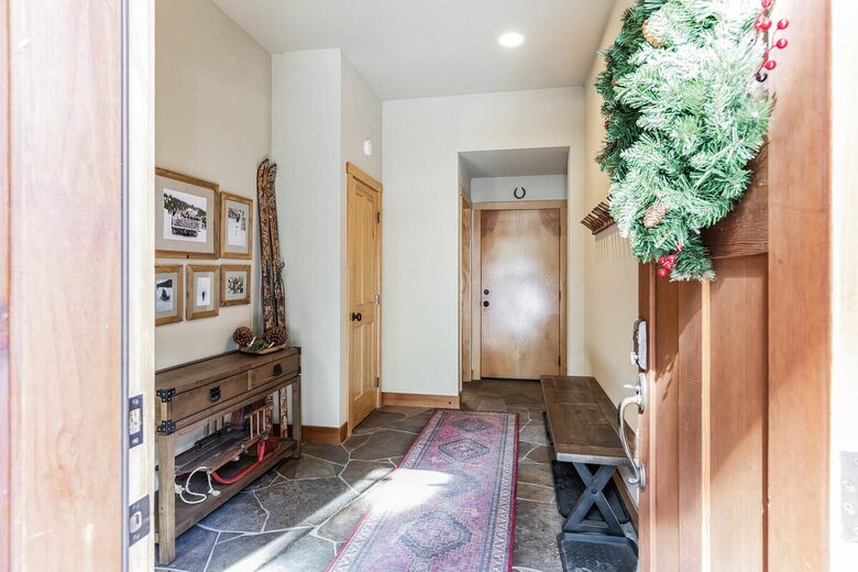 River Run Family Retreat Near Palisades Tahoe - Alpine Meadows, California