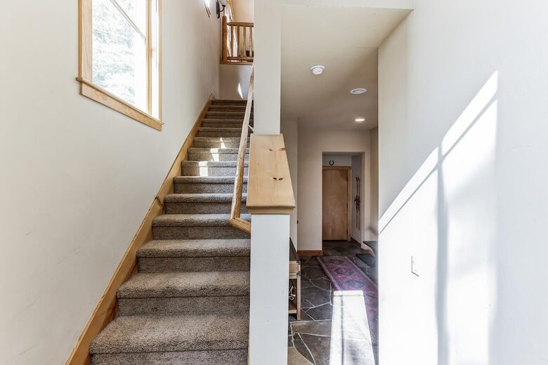 River Run Family Retreat Near Palisades Tahoe - Alpine Meadows, California