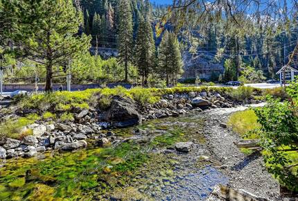 River Run Family Retreat Near Palisades Tahoe - Alpine Meadows, California