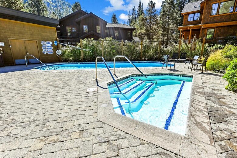 River Run Family Retreat Near Palisades Tahoe - Alpine Meadows, California