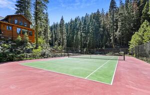 River Run Family Retreat Near Palisades Tahoe - Alpine Meadows, California