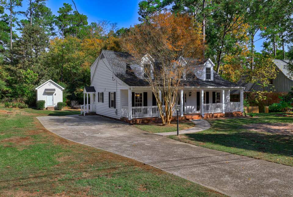 Large Family-Friendly Home in Prime Augusta Location - Augusta, Georgia