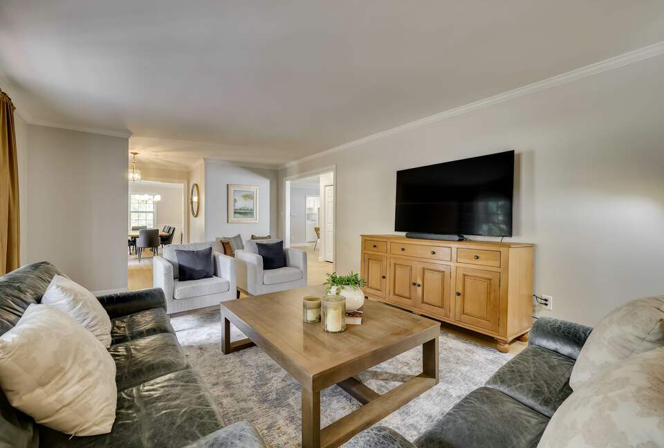 Large Family-Friendly Home in Prime Augusta Location - Augusta, Georgia