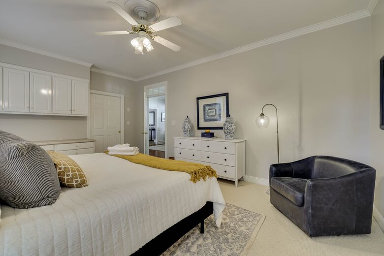 Large Family-Friendly Home in Prime Augusta Location - Augusta, Georgia