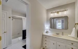 Large Family-Friendly Home in Prime Augusta Location - Augusta, Georgia