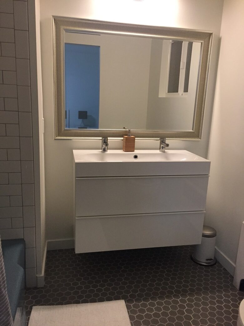 Oceanfront Mid Century Retreat with Private Beach Access in Gearhart - Gearhart, Oregon