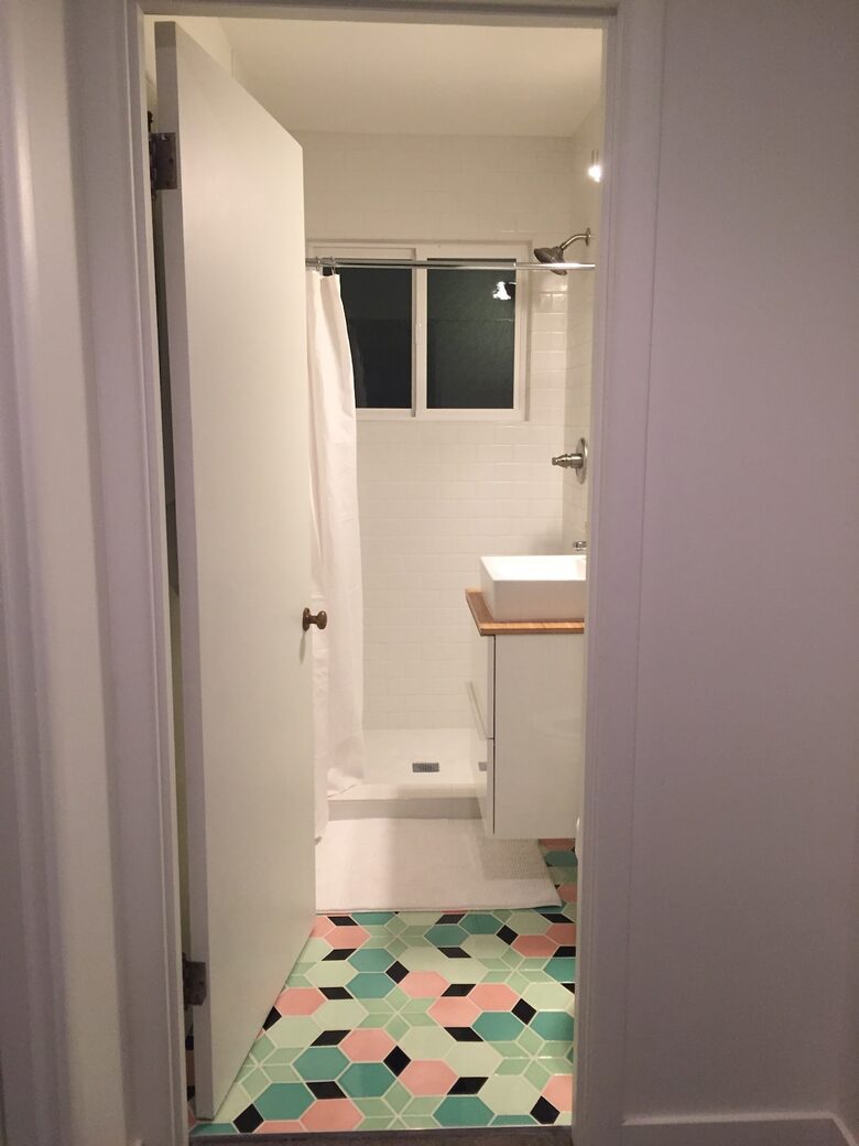 Oceanfront Mid Century Retreat with Private Beach Access in Gearhart - Gearhart, Oregon