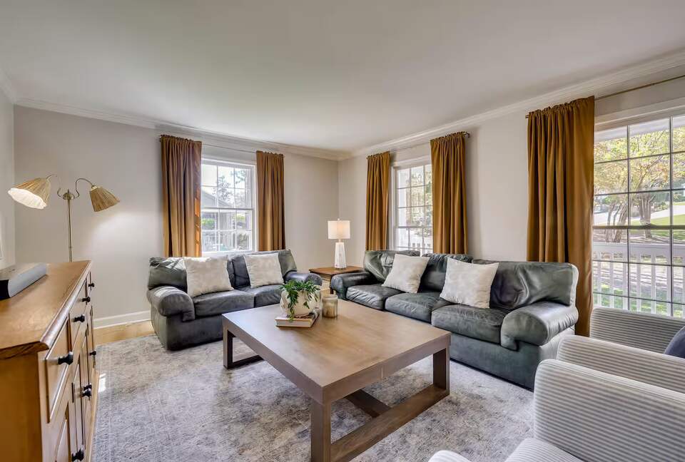 Large Family-Friendly Home in Prime Augusta Location - Augusta, Georgia