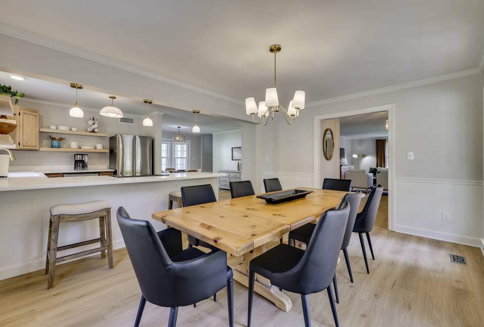 Large Family-Friendly Home in Prime Augusta Location - Augusta, Georgia