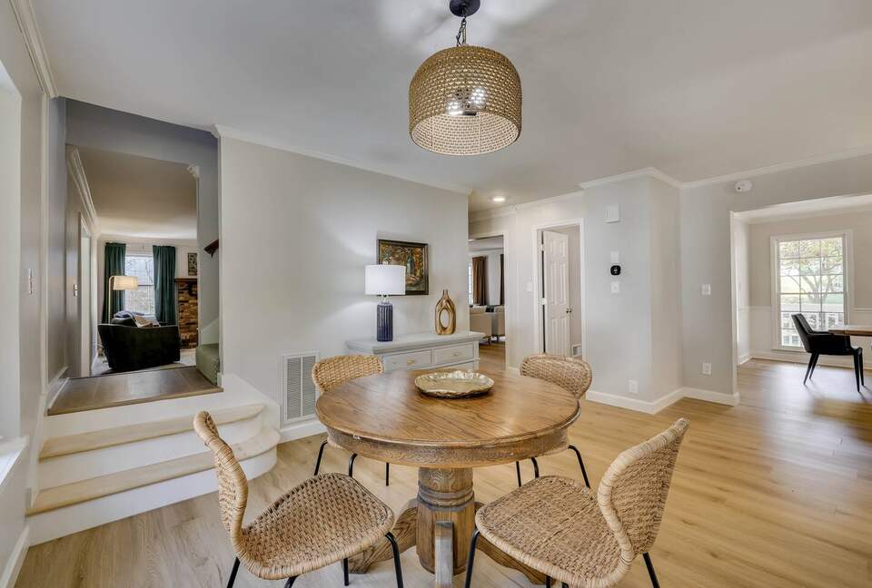 Large Family-Friendly Home in Prime Augusta Location - Augusta, Georgia