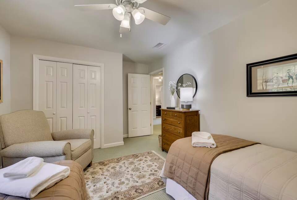 Large Family-Friendly Home in Prime Augusta Location - Augusta, Georgia