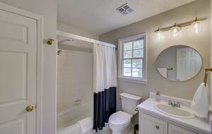 Large Family-Friendly Home in Prime Augusta Location - Augusta, Georgia