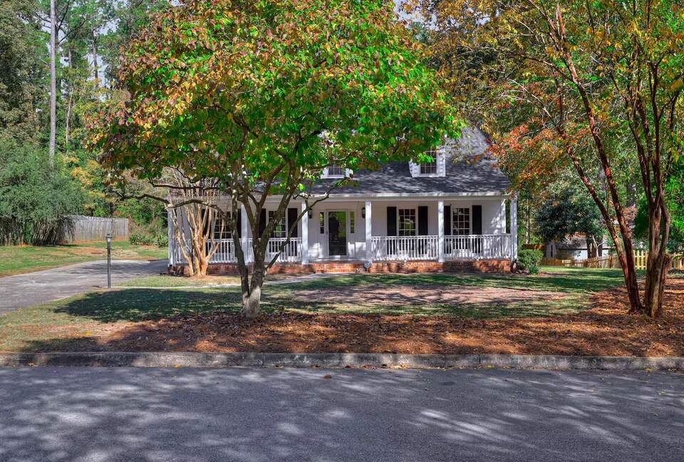 Large Family-Friendly Home in Prime Augusta Location - Augusta, Georgia
