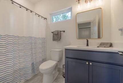 The Curated Treehouse | Private Hot Tub with Trail & Resort Access - Innsbrook, Missouri