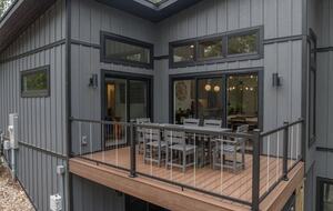 The Curated Treehouse | Private Hot Tub with Trail & Resort Access - Innsbrook, Missouri