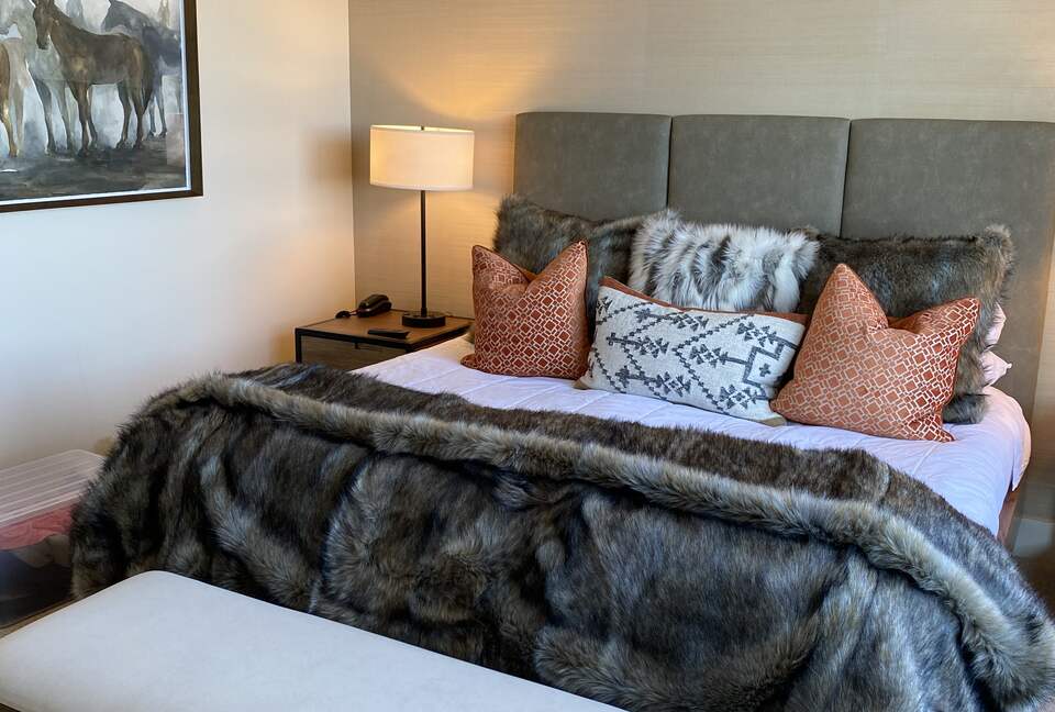 Ski-In/Ski-Out Penthouse in the Heart of Canyons Village - Park City, Utah