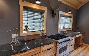 Riverfront Montana Escape Near Quinn’s Hot Springs - St. Regis, Montana