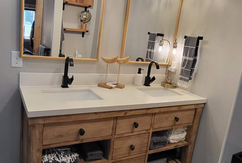 Riverfront Montana Escape Near Quinn’s Hot Springs - St. Regis, Montana