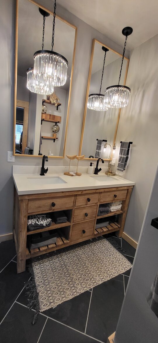 Riverfront Montana Escape Near Quinn’s Hot Springs - St. Regis, Montana