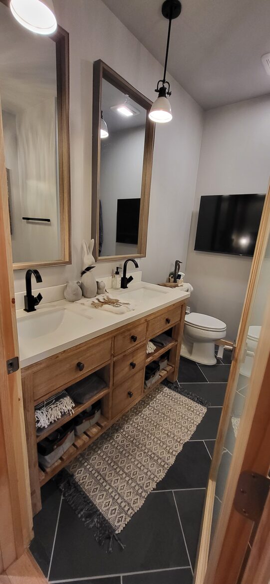 Riverfront Montana Escape Near Quinn’s Hot Springs - St. Regis, Montana