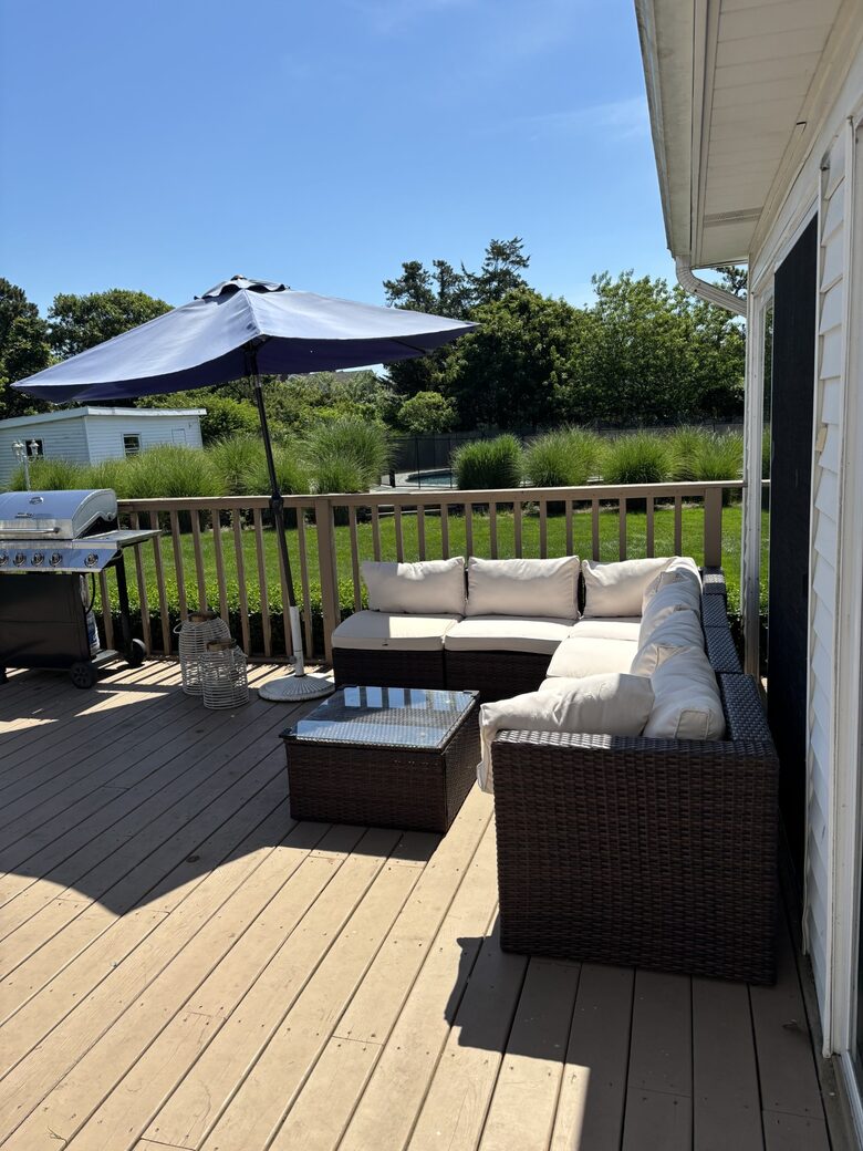 Secluded Westhampton Beach Haven Near the Water - Westhampton Beach, New York