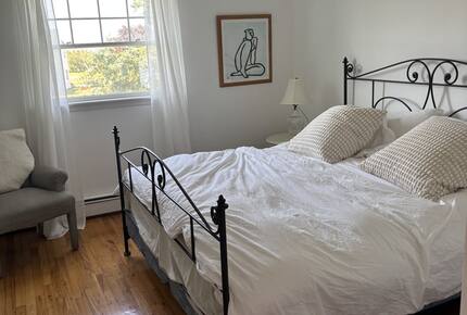 Secluded Westhampton Beach Haven Near the Water - Westhampton Beach, New York