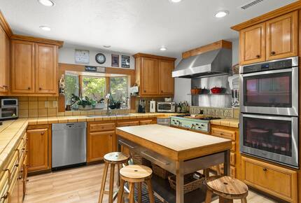 Private Incline Village Estate with Sauna & Hot Tub - Incline Village, Nevada