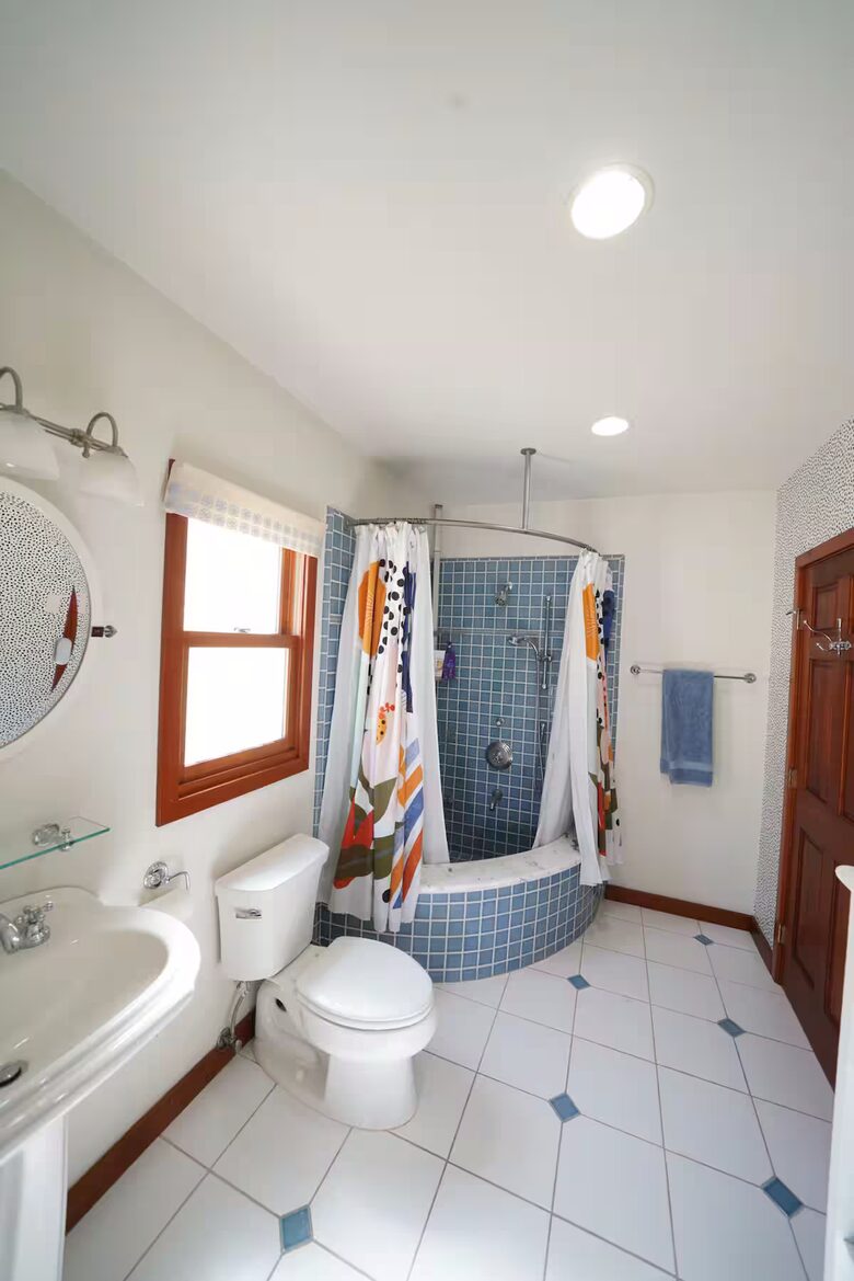 Steps-to-Beach Marina del Rey Home with Ocean-View Rooftop Living - Marina del Rey, California