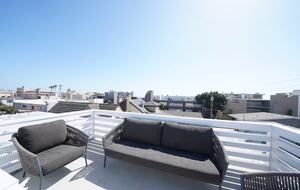 Steps-to-Beach Marina del Rey Home with Ocean-View Rooftop Living - Marina del Rey, California