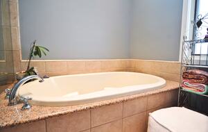 Steps-to-Beach Marina del Rey Home with Ocean-View Rooftop Living - Marina del Rey, California