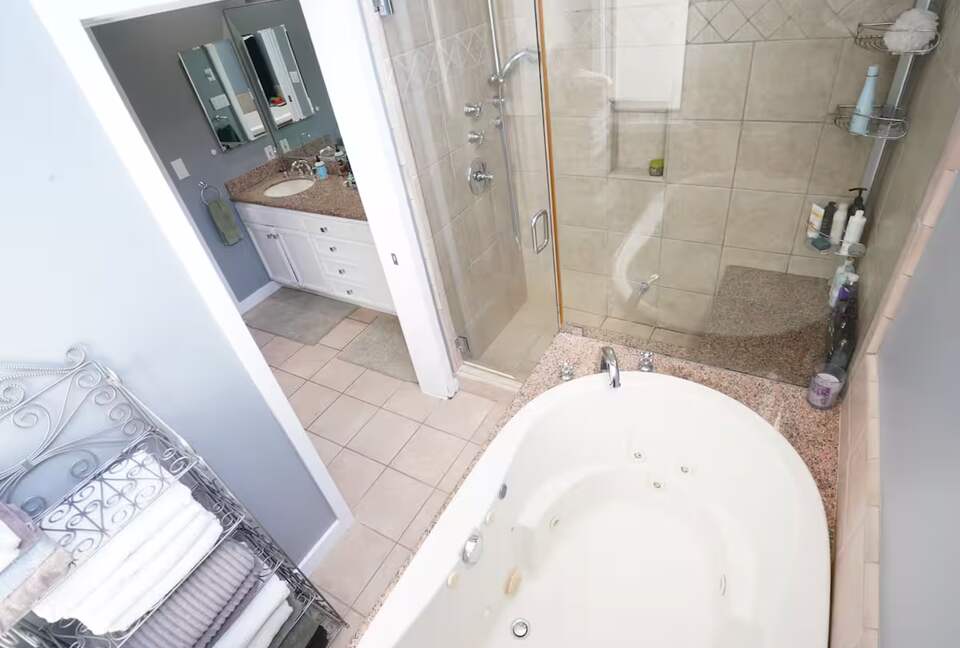 Steps-to-Beach Marina del Rey Home with Ocean-View Rooftop Living - Marina del Rey, California