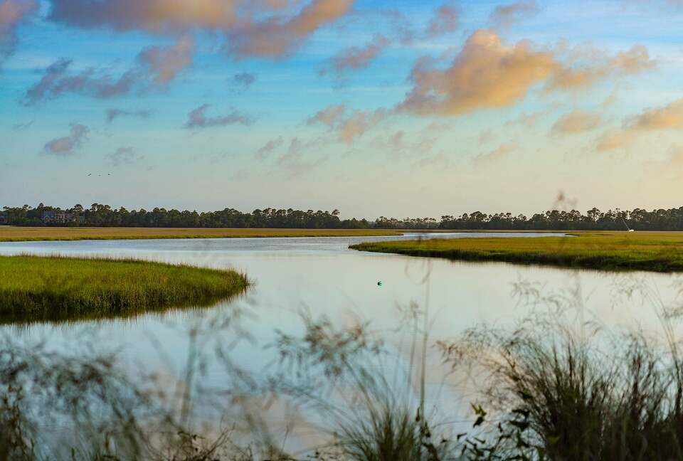 Kiawah Island Inlet Cove Marshview Cottage | 3 min. walk to beach - Johns Island, South Carolina